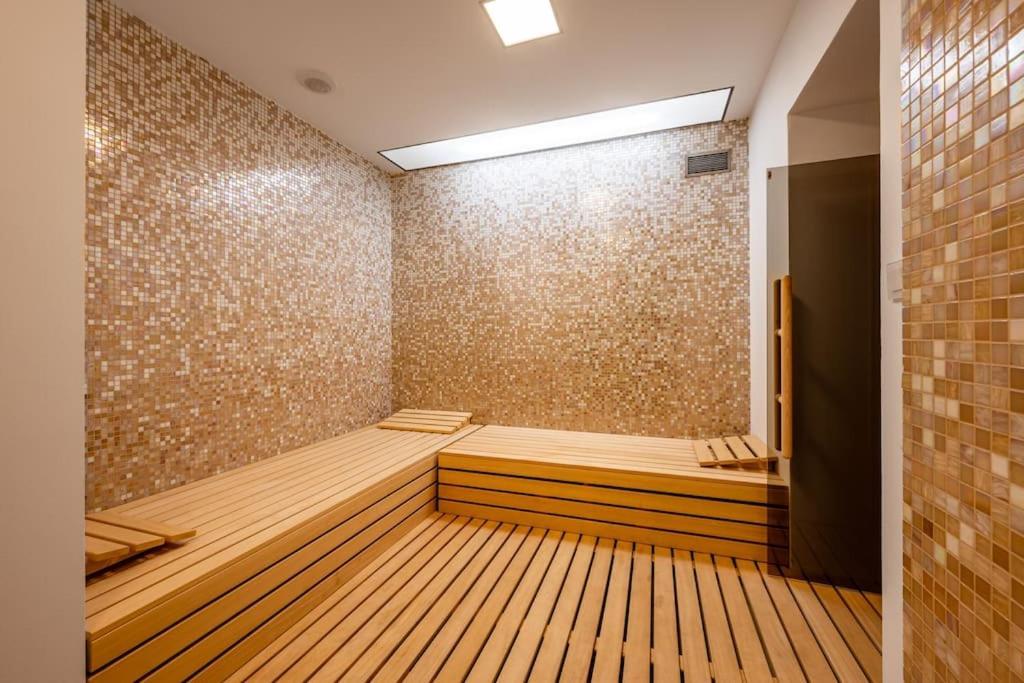 Vila Pod Habrovou * Prague